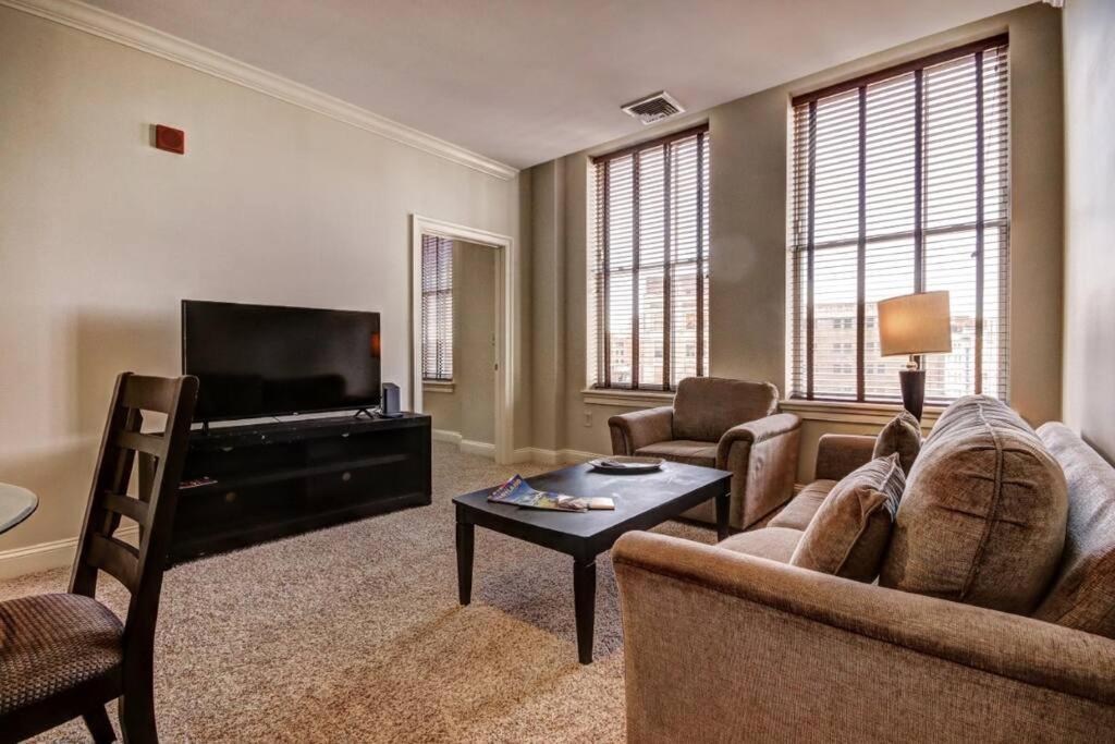 Harbor Free Indoor Parking Apartment *