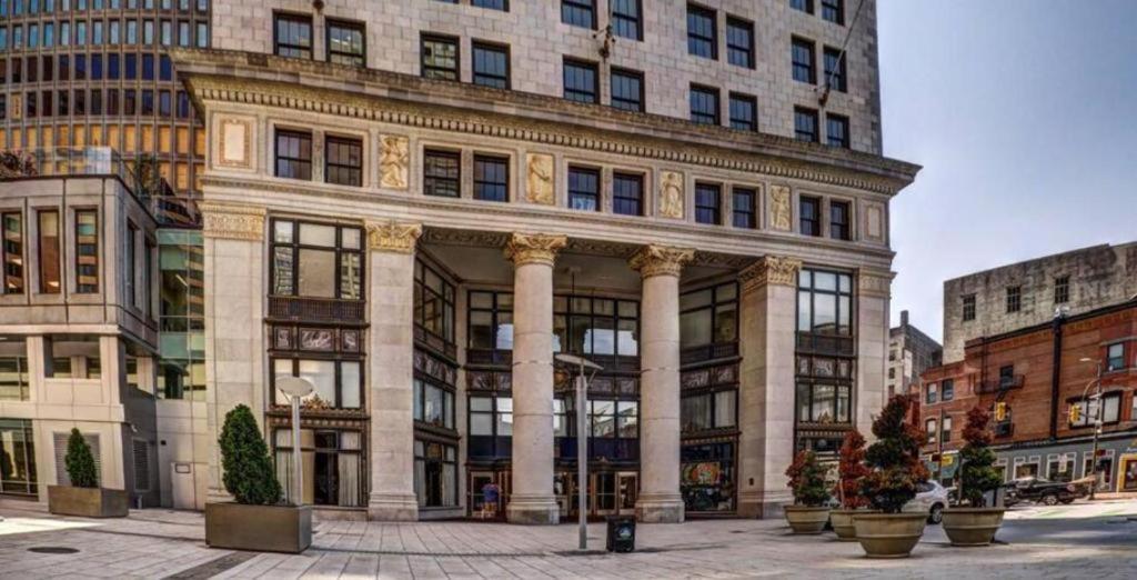 Harbor Free Indoor Parking Apartment Baltimore